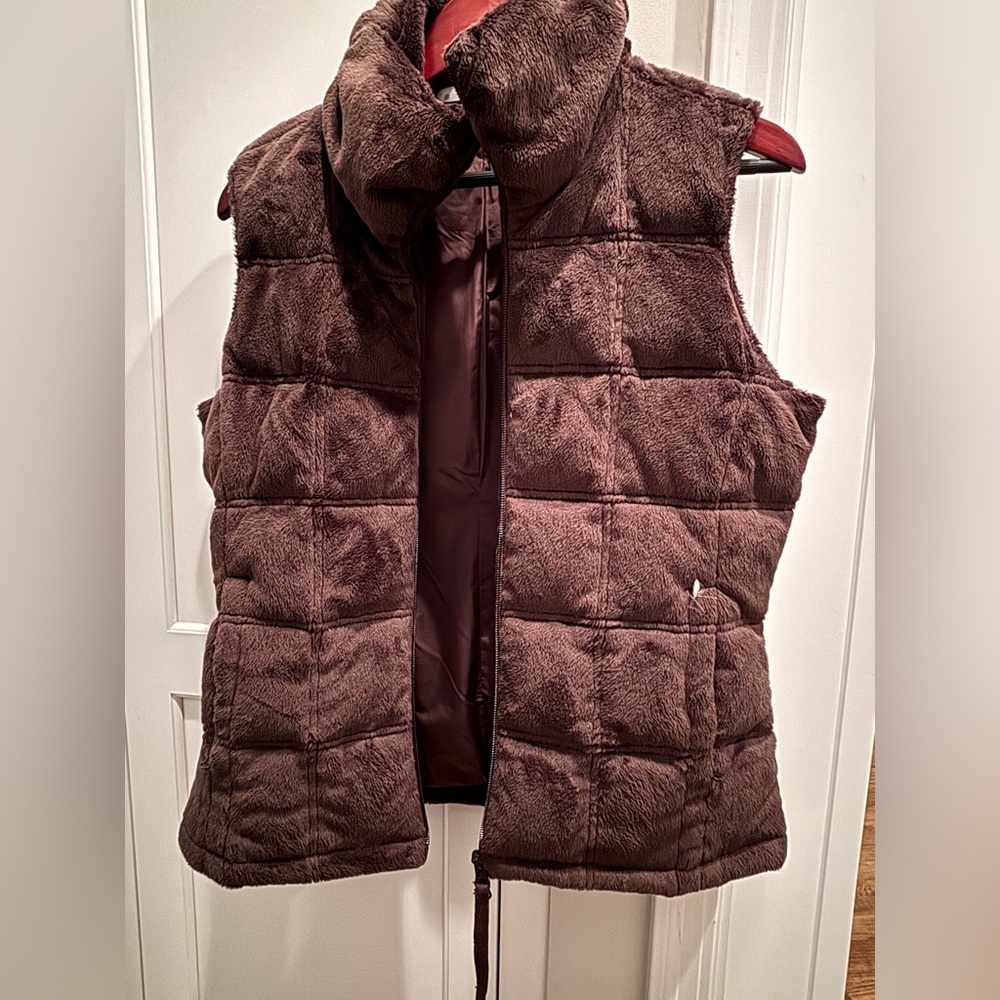 Athleta faux fur high collar vest